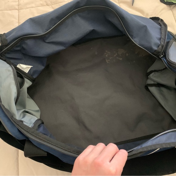 Large Nike Duffel Bag - Navy Blue - Picture 4 of 5